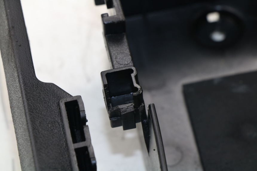 photo de VASCA BATTERIA DAELIM S3 125 (2010 - 2017)