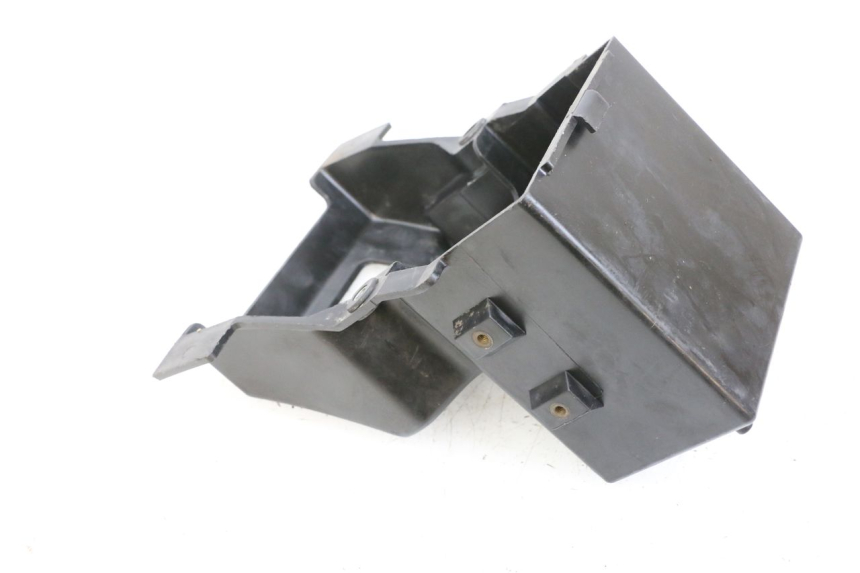 photo de PORTABATTERIA KAWASAKI GPZ RX 1000 (1986 - 1988) - Primo piano tecnico