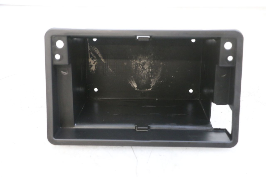 photo de PORTABATTERIA JM MOTORS SANTANA EVO 50 (2024 - 2026) - Altra angolazione