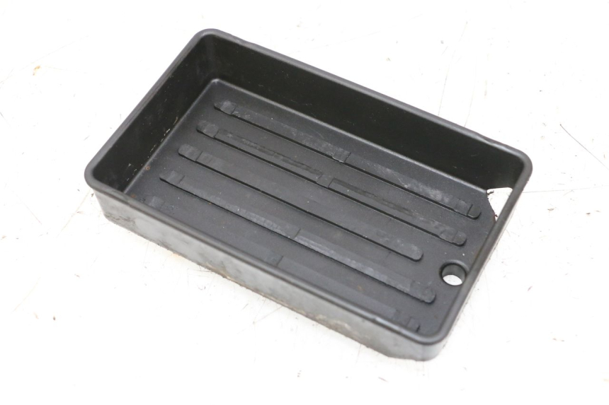 photo de VASCA BATTERIA PIAGGIO VESPA GTS SUPER IE 125 (2009 - 2016) - Vista principale