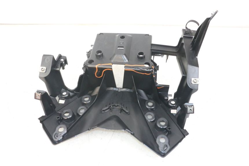 photo de VASCA PORTABATTERIA YAMAHA XMAX X-MAX ABS 125 (2017 - 2020)