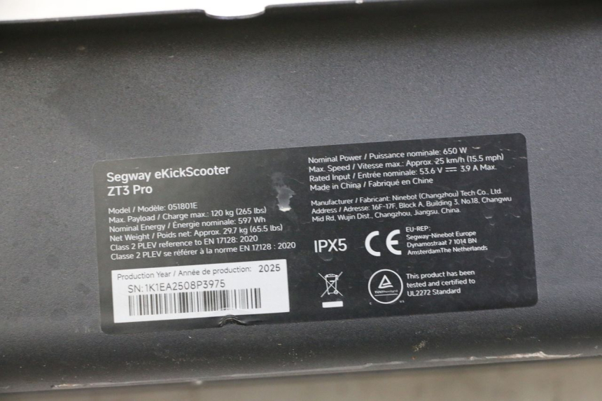 photo de PORTABATTERIA SEGWAY NINEBOT ZT3 PRO 1