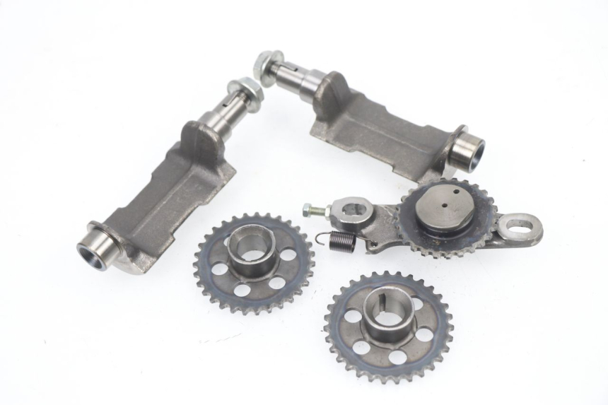 photo de Bilanciere motore SUZUKI DR DJEBEL 600 (1985 - 1990)