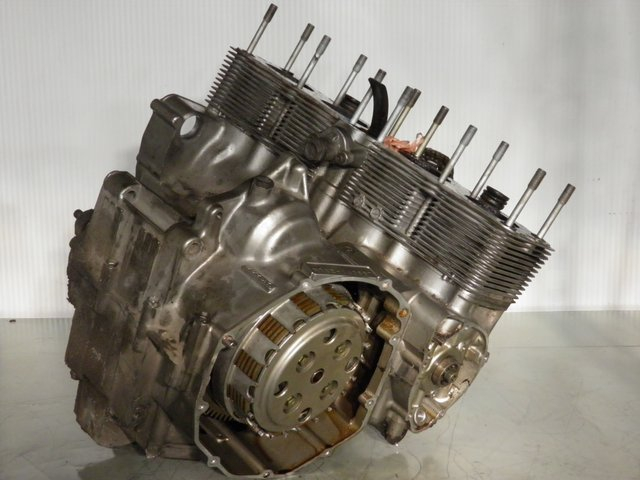 photo de BAS MOTEUR SUZUKI GSF N BANDIT 600 (1996 - 1999)