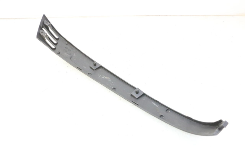 photo de SOTTOPEDANA POSTERIORE DESTRA PIAGGIO LXV 4T 50 (2009 - 2013)