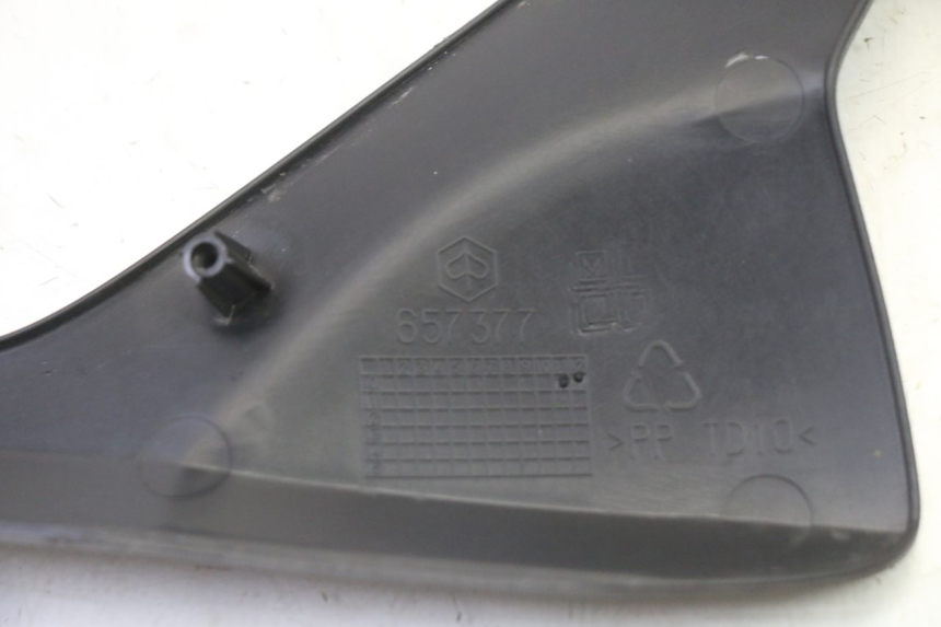 photo de SOTTOPEDANA POSTERIORE DESTRA PIAGGIO MP3 HPE 310 (2024 - 2025)