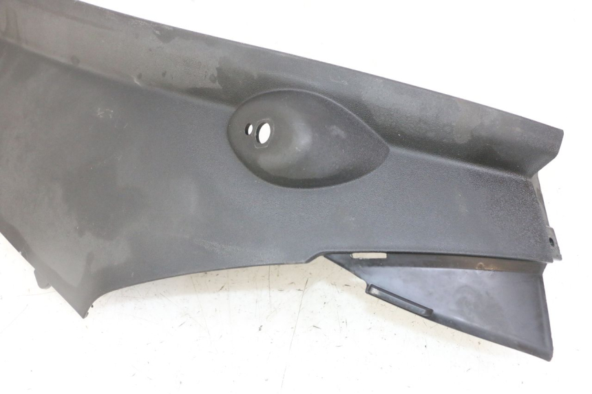 photo de SOTTOPEDANA POSTERIORE DESTRA PIAGGIO MP3 LT 300 (2010 - 2016)