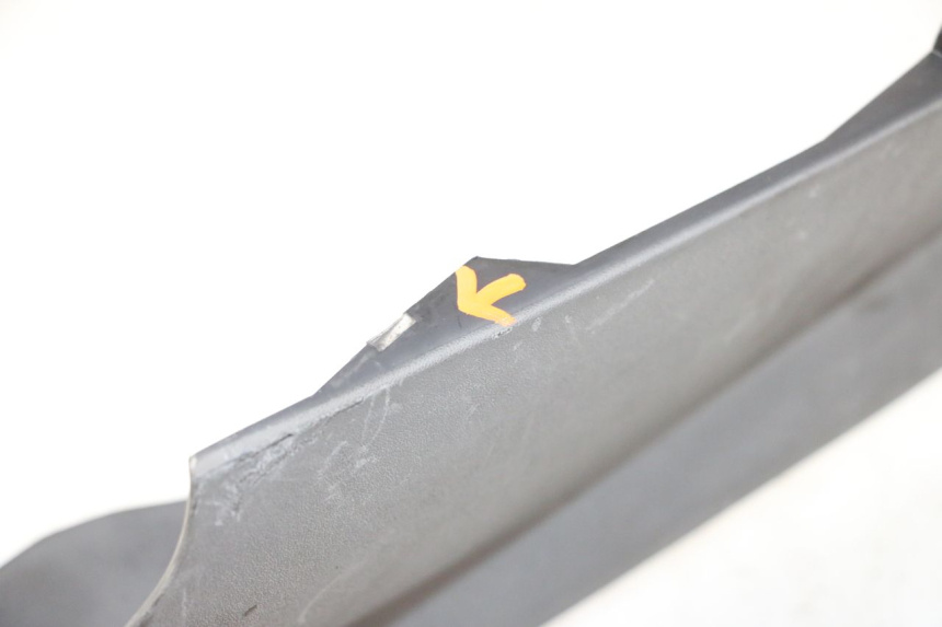 photo de SOTTOPEDANA POSTERIORE DESTRA PIAGGIO MP3 RL 250 (2007 - 2010)