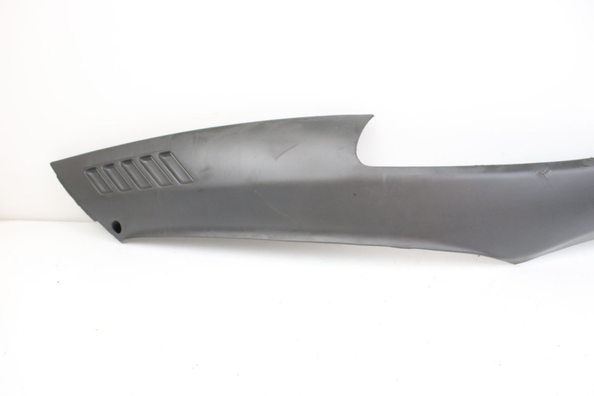 photo de BASSO DELLA SCATOLA POSTERIORE DESTRA PIAGGIO HEXAGON 2T 125 (1994 - 1998)