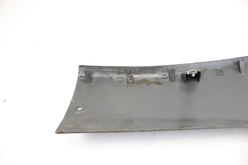 photo de BASSO DELLA SCATOLA POSTERIORE DESTRA PIAGGIO HEXAGON 2T 125 (1994 - 1998)
