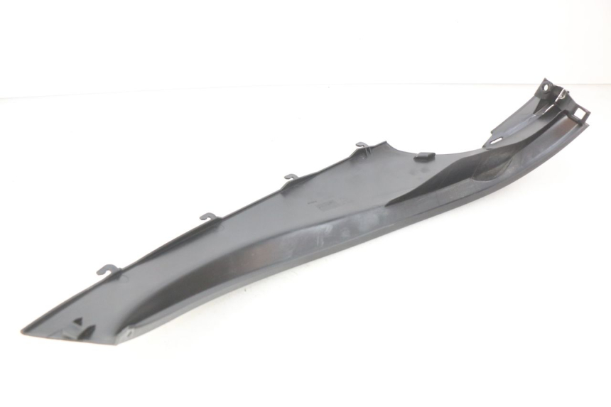 photo de BASSO DELLA SCATOLA POSTERIORE DESTRA PIAGGIO MP3 500 (2011 - 2015)