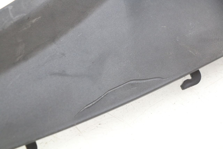photo de BASSO DELLA SCATOLA POSTERIORE DESTRA PIAGGIO MP3 500 (2011 - 2015)