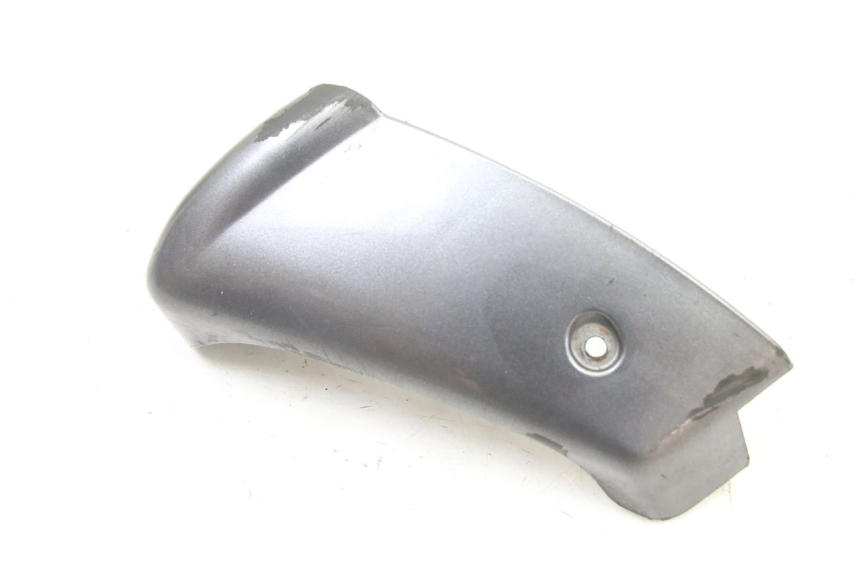 photo de BASSO DELLA SCATOLA POSTERIORE DESTRA PIAGGIO VESPA GRANTURISMO 125 (2003 - 2007)