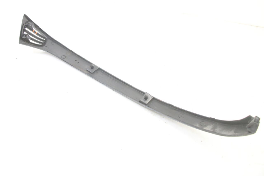 photo de BASSO DELLA SCATOLA POSTERIORE DESTRA PIAGGIO VESPA LX 2T 50 (2005 - 2013)