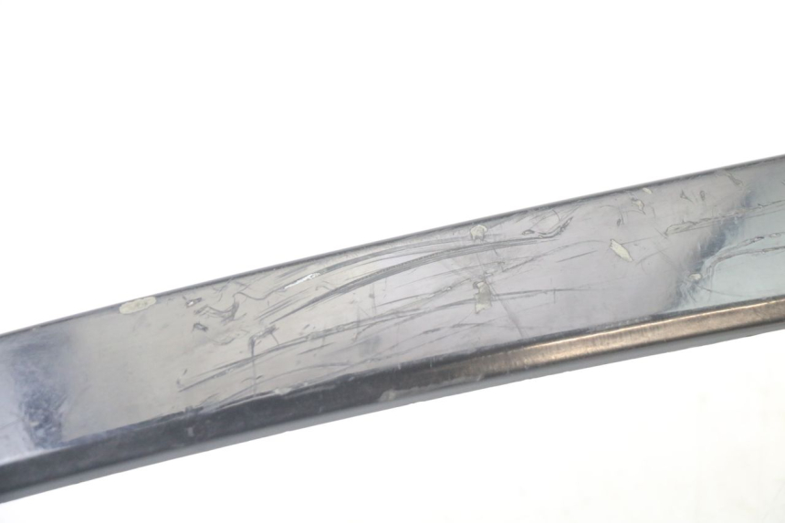 photo de BASSO DELLA SCATOLA POSTERIORE DESTRA PIAGGIO VESPA LX 2T 50 (2005 - 2013)