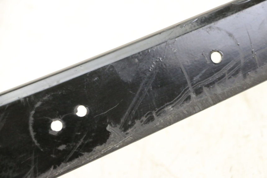 photo de BASSO DELLA SCATOLA POSTERIORE DESTRA PIAGGIO VESPA S 2T 50 (2007 - 2014)
