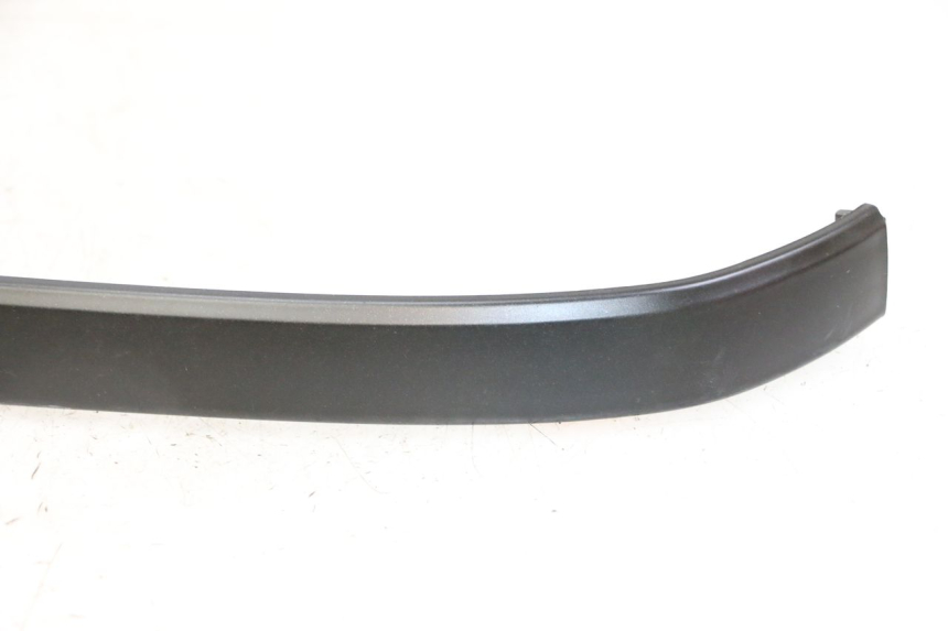 photo de BASSO DELLA SCATOLA POSTERIORE DESTRA PIAGGIO VESPA S 2T 50 (2007 - 2014)