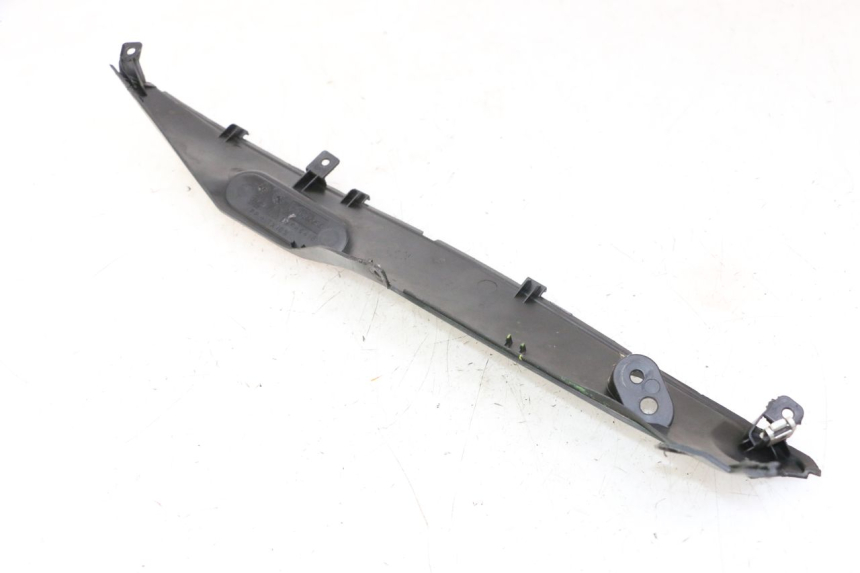 photo de BASSO DELLA SCATOLA POSTERIORE DESTRA GILERA RUNNER SP 50 (2009 - 2017)