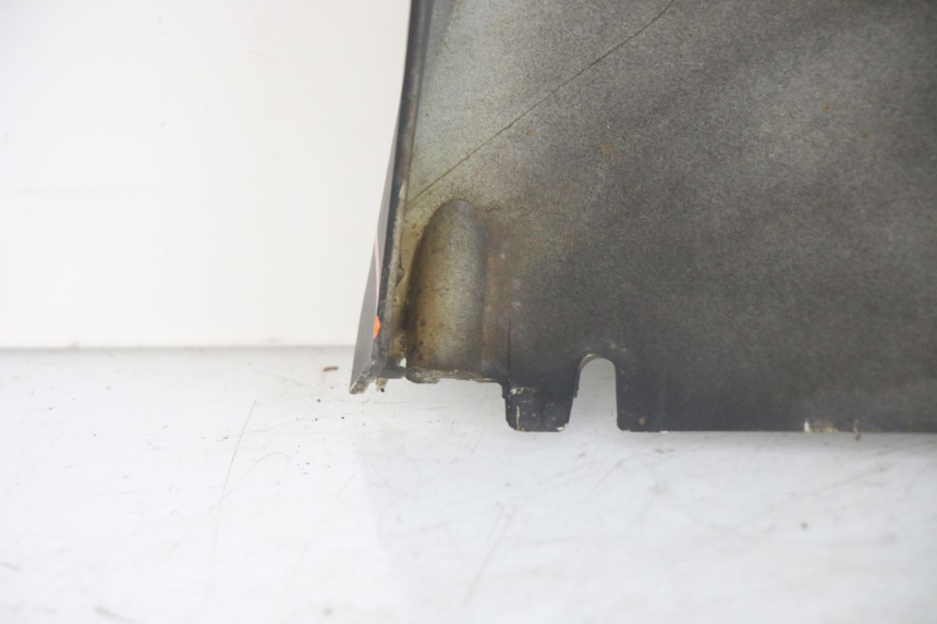 photo de BASSO DELLA SCATOLA POSTERIORE DESTRA PEUGEOT SPEEDFIGHT 4 4T 50 (2015 - 2019)