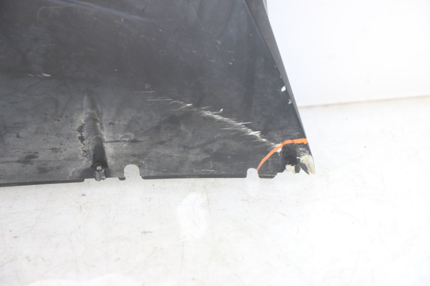 photo de BASSO DELLA SCATOLA POSTERIORE DESTRA PEUGEOT SPEEDFIGHT 4 4T 50 (2015 - 2019)