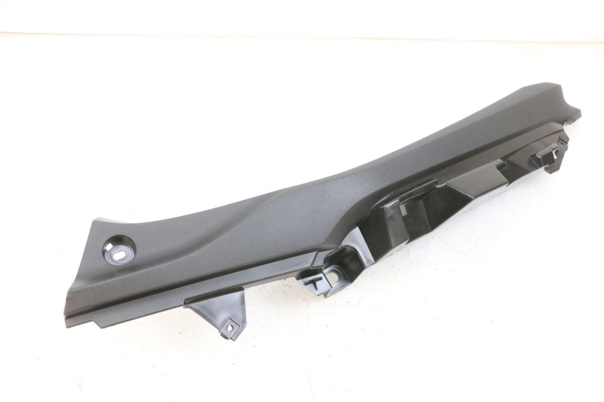 photo de SOTTOPEDANA POSTERIORE DESTRA YAMAHA TRICITY 300 (2020 - 2024) - Vista principale