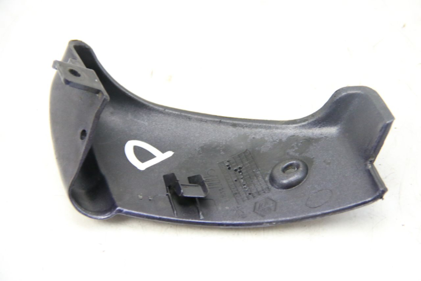 photo de BASSO DELLA SCATOLA POSTERIORE DESTRA PIAGGIO VESPA GRANTURISMO 125 (2003 - 2007)