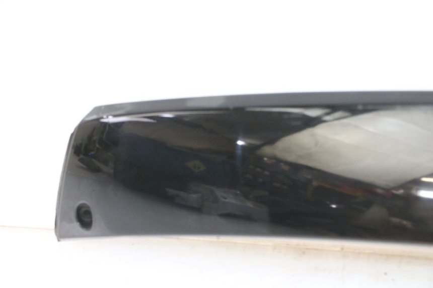 photo de SOTTOPEDANA POSTERIORE DESTRA PIAGGIO VESPA GRANTURISMO 200 (2004 - 2005)