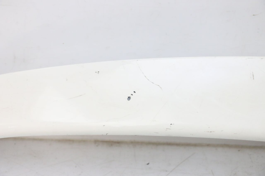 photo de SOTTOPEDANA POSTERIORE DESTRA PIAGGIO VESPA GTS SUPER IE 125 (2009 - 2016) - Caratteristiche distintive