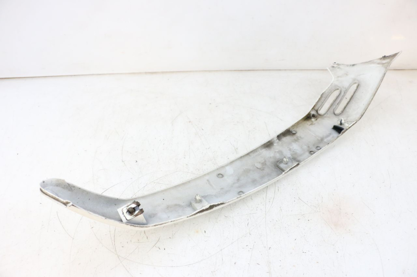 photo de SOTTOPEDANA POSTERIORE DESTRA PIAGGIO VESPA GTS SUPER IE 125 (2009 - 2016) - Vista d'insieme del prodotto