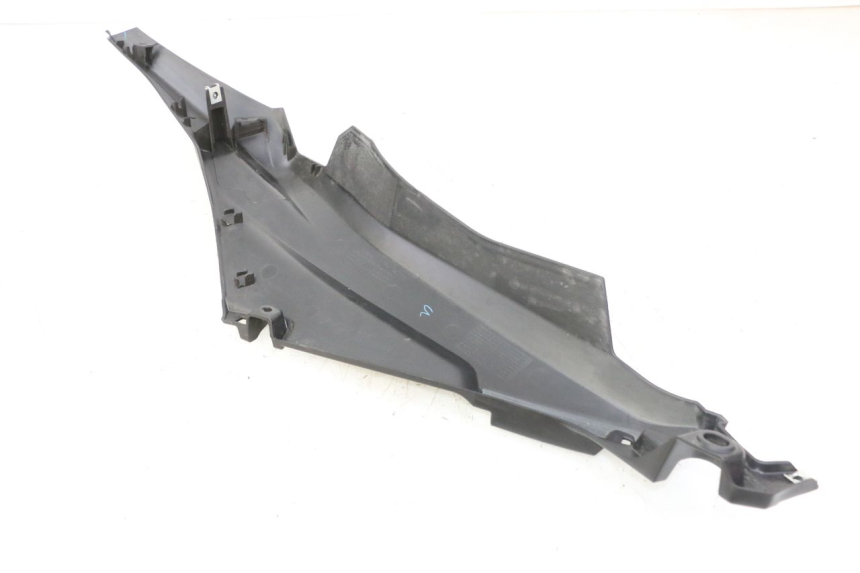 photo de SOTTOPEDANA POSTERIORE DESTRA YAMAHA XMAX X-MAX 125 (2021 - 2025)