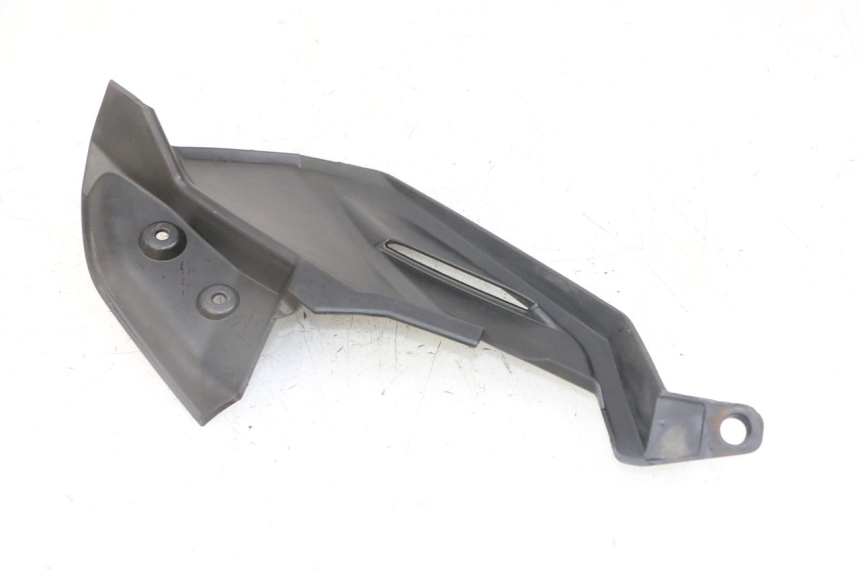 photo de SOTTOPEDANA POSTERIORE DESTRA YAMAHA YP X-MAX XMAX 400 (2014 - 2017)