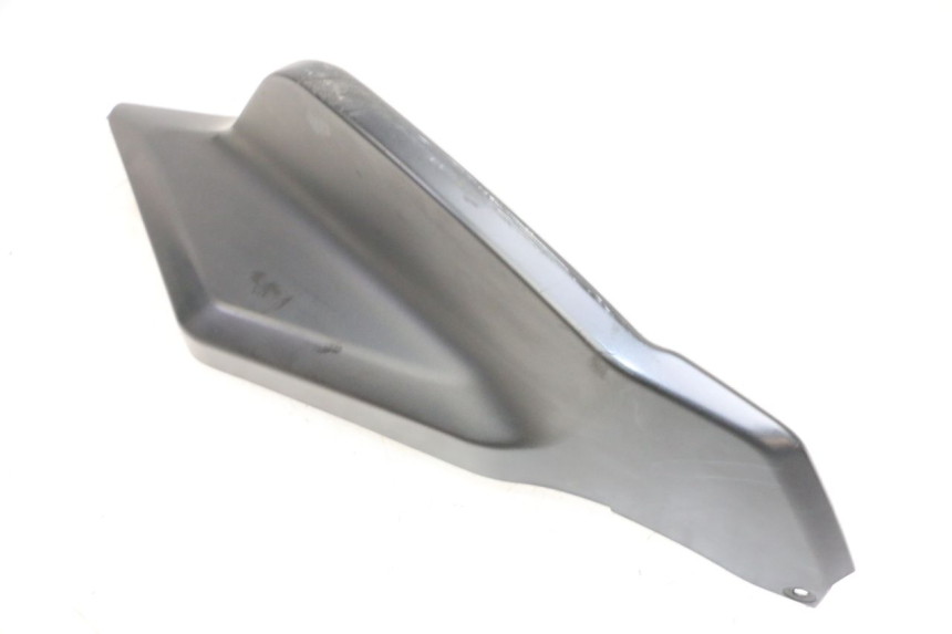 photo de SOTTOPEDANA POSTERIORE SINISTRA SUZUKI BURGMAN 650 (2013 - 2020)