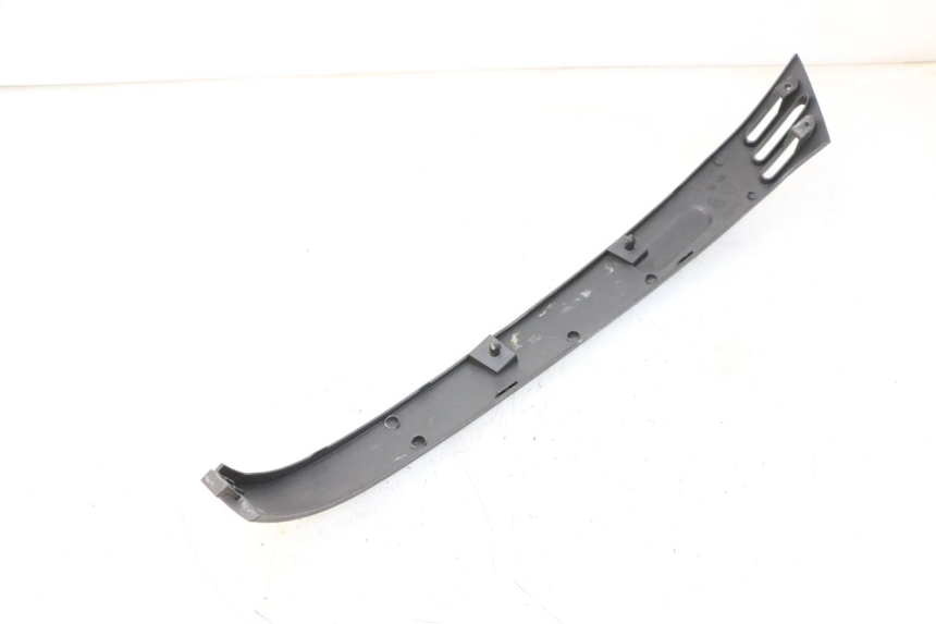 photo de SOTTOPEDANA POSTERIORE SINISTRA PIAGGIO LXV 4T 50 (2009 - 2013)