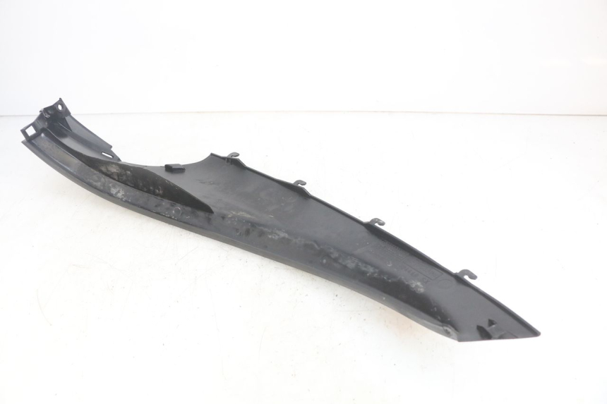 photo de BASSO SCUDO POSTERIORE SINISTRO PIAGGIO MP3 LT 400 (2007 - 2012)