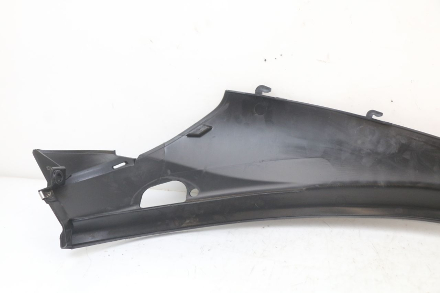 photo de BASSO SCUDO POSTERIORE SINISTRO PIAGGIO MP3 LT 400 (2007 - 2012)