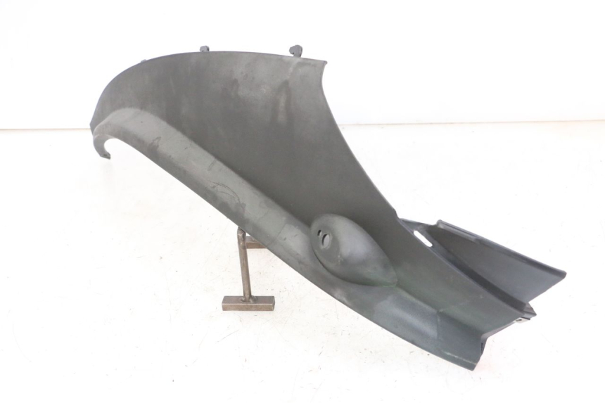 photo de SOTTOPEDANA POSTERIORE SINISTRA PIAGGIO MP3 LT 300 (2010 - 2016)