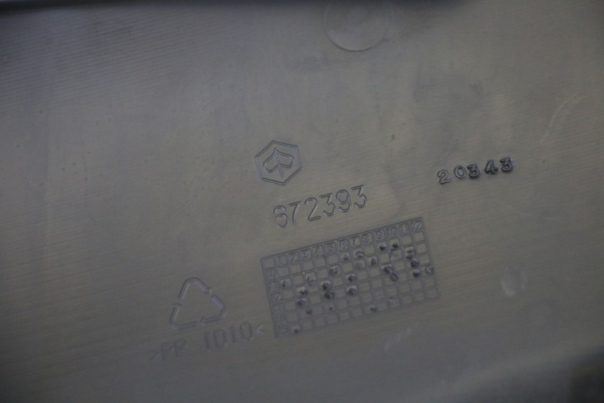 photo de SOTTOPEDANA POSTERIORE SINISTRA PIAGGIO MP3 RL 250 (2007 - 2010) - Vista d'insieme del prodotto