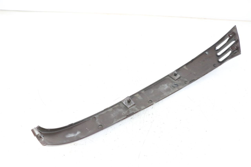 photo de SOTTOPEDANA POSTERIORE SINISTRA PIAGGIO VESPA LX IE 125 (2010 - 2012)
