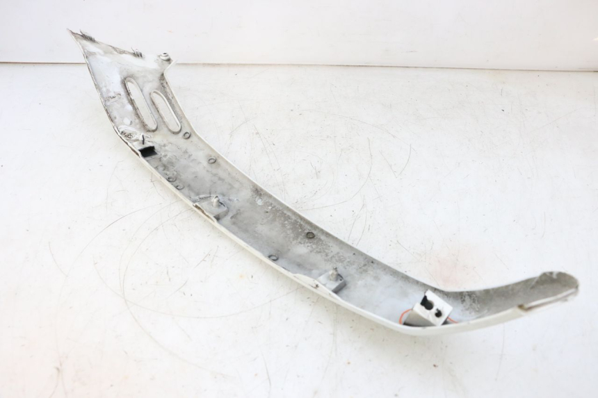 photo de SOTTOPEDANA POSTERIORE SINISTRA PIAGGIO VESPA GTS SUPER IE 125 (2009 - 2016) - Altra angolazione