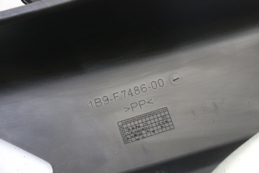 photo de SOTTOPEDANA POSTERIORE SINISTRA YAMAHA XMAX X-MAX 125 (2006 - 2009)