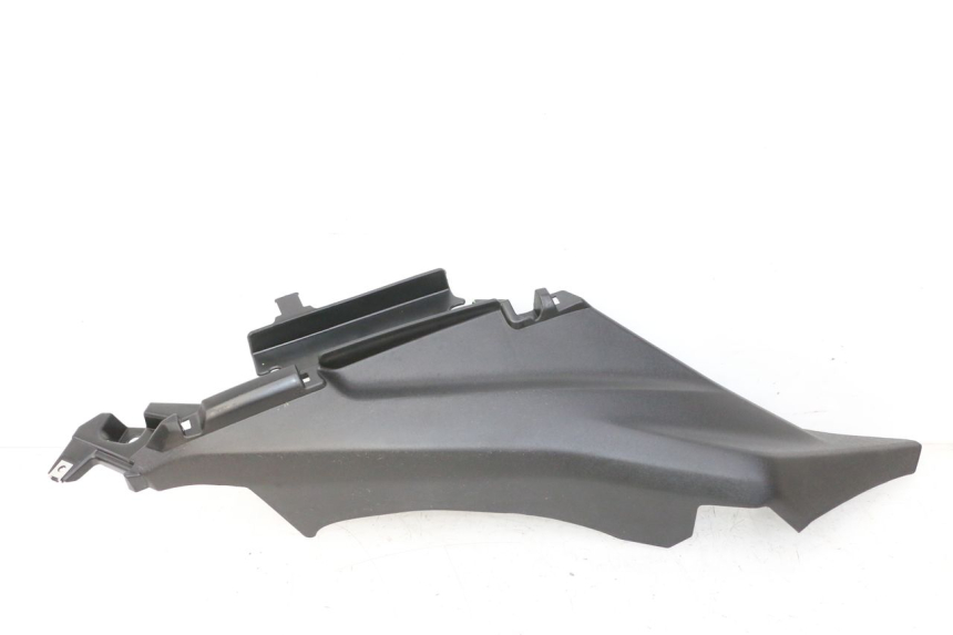 photo de SOTTOPEDANA POSTERIORE SINISTRA YAMAHA XMAX X-MAX 125 (2021 - 2025)