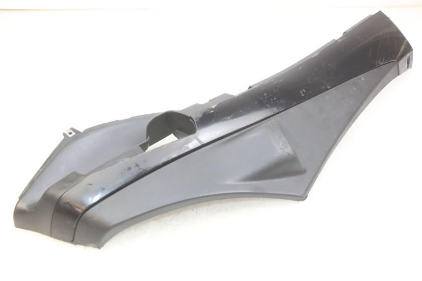 photo de BASSO DELLA SCATOLA DESTRA PIAGGIO FLY 4T 50 (2013 - 2017)