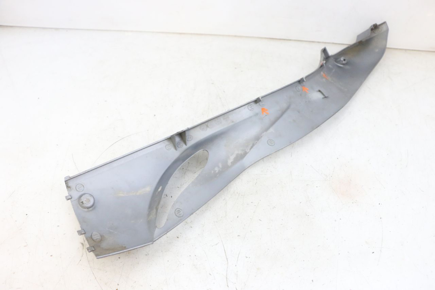 photo de SOTTOPEDANA DESTRA SYM GTS EVO 125 (2009 - 2013) - Dettaglio del componente