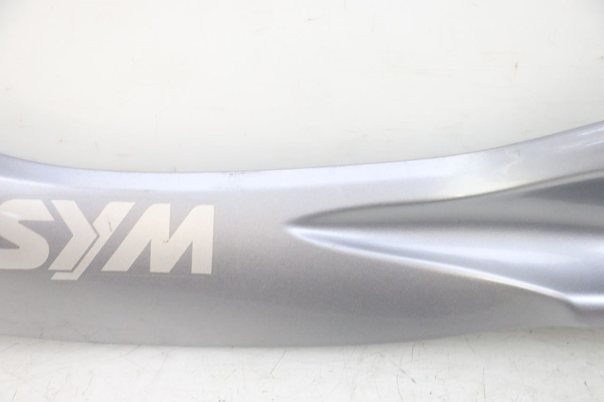 photo de SOTTOPEDANA DESTRA SYM GTS EVO 125 (2009 - 2013) - Ispezione visiva dettagliata