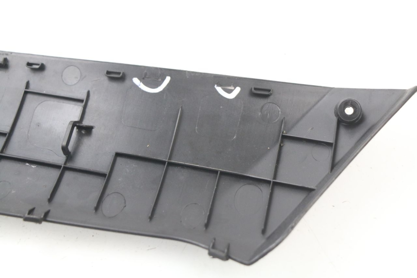 photo de BASSO DELLA SCATOLA DESTRA PEUGEOT KISBEE 2T 50 (2010 - 2017)