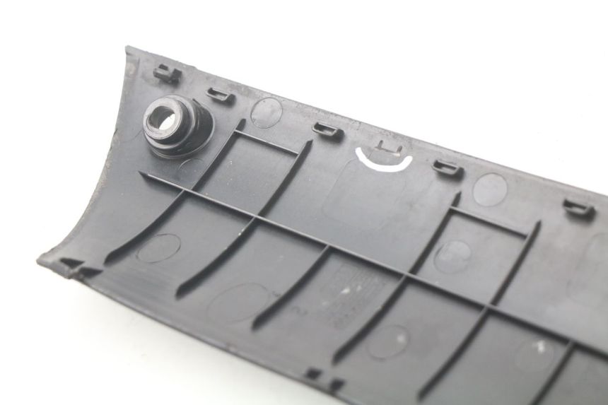 photo de BASSO DELLA SCATOLA DESTRA PEUGEOT KISBEE 2T 50 (2010 - 2017)