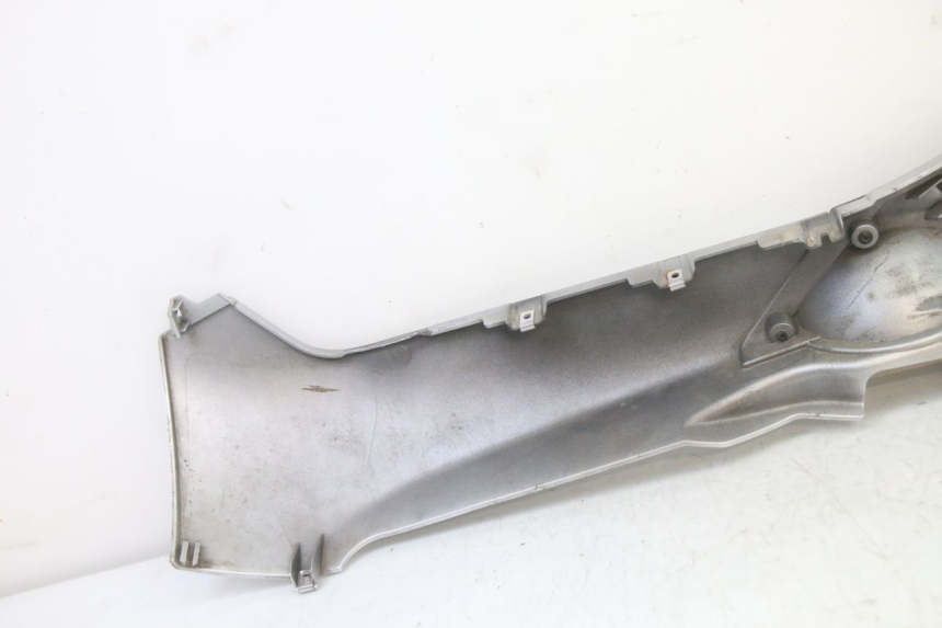 photo de BASSO DELLA SCATOLA DESTRA PIAGGIO MP3 500 (2014 - 2016)