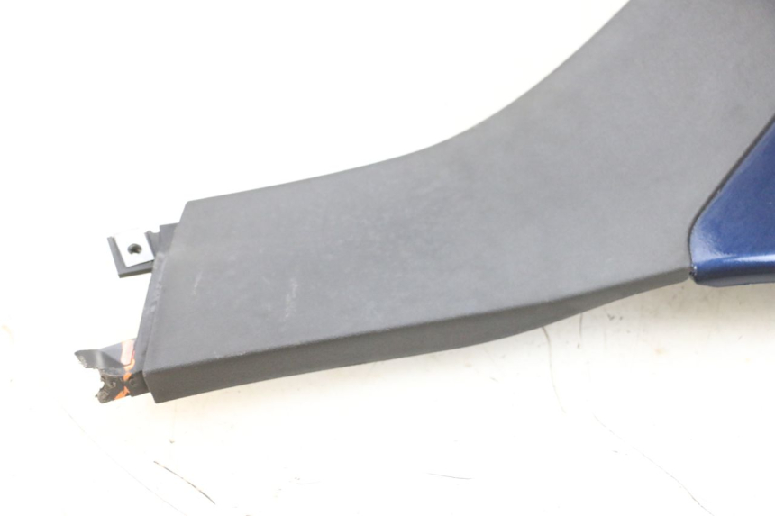 photo de SOTTOPEDANA DESTRA PIAGGIO MP3 RL 250 (2007 - 2010) - Dettaglio del componente