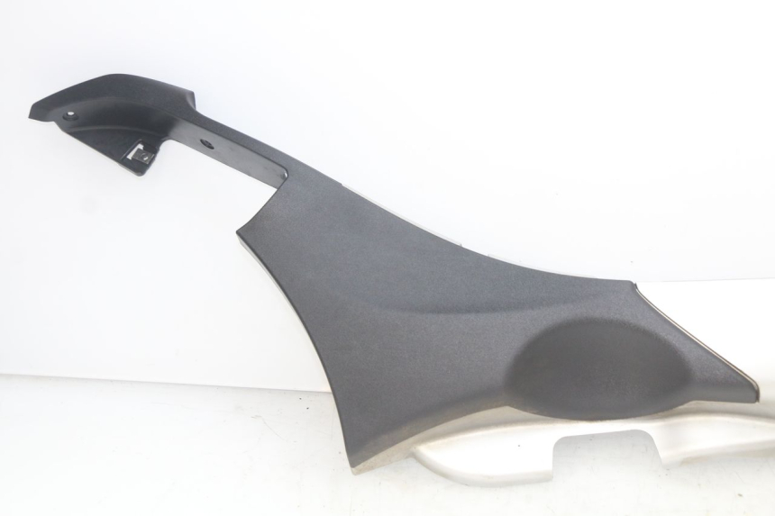 photo de BASSO DELLA SCATOLA DESTRA PIAGGIO MP3 500 (2014 - 2016)