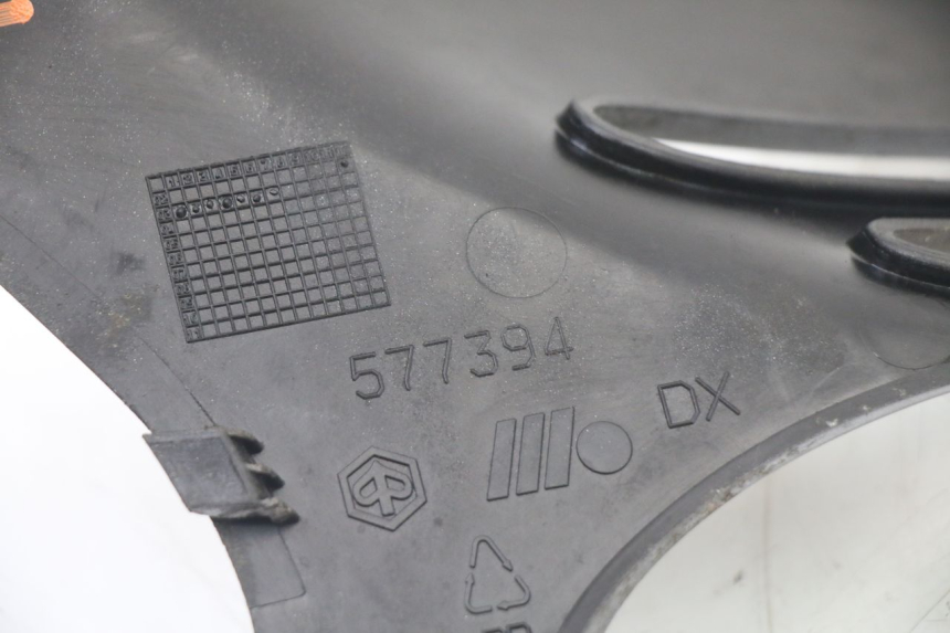 photo de SOTTOPEDANA DESTRA PIAGGIO VESPA GRANTURISMO 125 (2003 - 2007)
